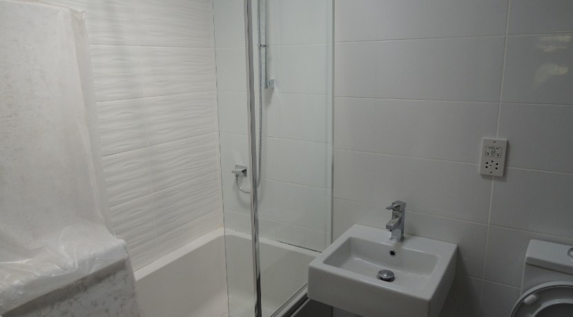 31 feline court ensuite (2)