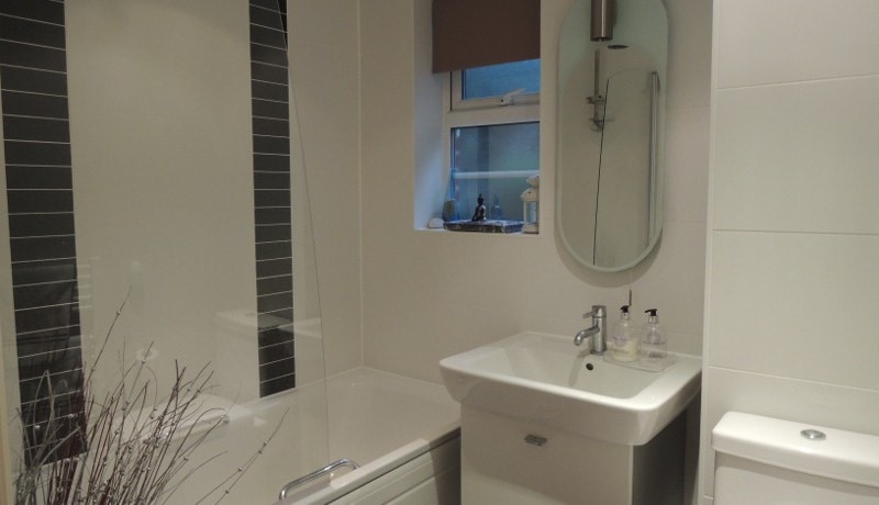 2 the briers bathroom