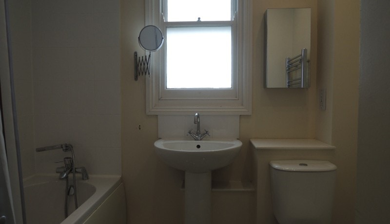 40a Alston Road Bathroom