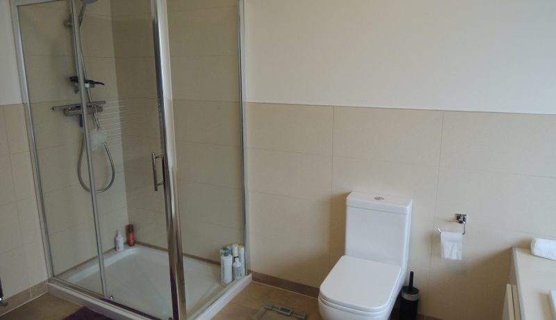 110 woodville shower cubicle