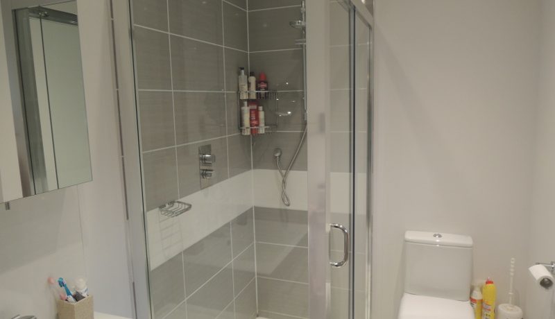 12b lancaster ensuite