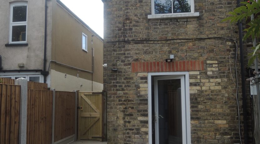 4 Puller Road rear of property